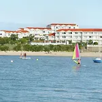Apartment With A View On The Pool Or See Near Fort Boyard