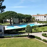 Appartement 2 Pieces Avec Piscine, Parking Prive, A 400M De La Plage - 4 Personnes - Fr-1-776-46