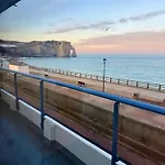 Le Pic D'Etretat
