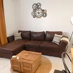 Bright Modern, Near Center And 10 Min From Beaches
