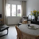 Maison De Ville 4Pers Avec Jardinet Et Garage - V0549