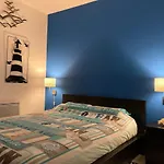 Beautiful 3 Bedroom Family Home With Pool