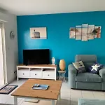 Beautiful 3 Bedroom Family Home With Pool