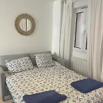 Appartement Avec Cour Privee - Narbonne Centre Historique - Les Halles