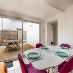 Gorgeous Home In Royan With Wifi