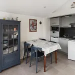 Amazing Home In La Gueriniere With Wifi