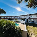 Artemia Aigues-Mortes - Hotel Avec Piscine