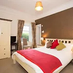 Villa Tracy