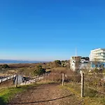Appartement T2 Avec Balcon, A 100M De La Plage Et Proche Des Commerces A Saint-Brevin-Les-Pins - Fr-1-364-93