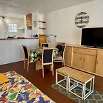 Appartement 3 Pieces Avec Piscine, Balcon Et 6 Couchages, A 200M De La Mer - Argeles-Sur-Mer - Fr-1-225-724