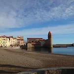3Fan4-Charmant Appartement-Vue Sur La Mer Et Clocher De Collioure