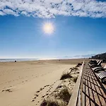 Studio Calme Et Moderne A 300M De La Plage -1-
