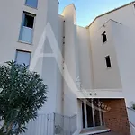 T2 Avec Espace Nuit En Mezzanine Et 2 Terrasses