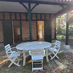 Spacious House Near The Beach