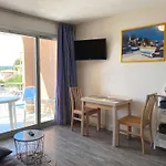 Studio Avec Terrasse Et Piscine, Parking Inclus - Fr-1-553-285