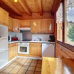 Chalet 8 Pers A La Clusaz Avec Cheminee Et Parking Prive - Fr-1-818-55
