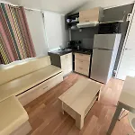 Mobil Home Dans Camping 3 Etoiles
