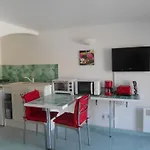Joli Studio Clim Au Calme Jardin 200 M Plages