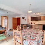 Charmant Appartement A La Clusaz Avec Terrasse, Parking Et Wifi - Fr-1-818-58