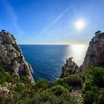 Adira Marseille Montgrand 2 Etoiles