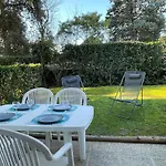 T2 Avec Terrasse Proche De La Plage De Royan Dans Le Quartier Du Parc
