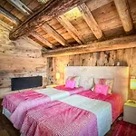 Very Central, Chalet Private Sauna