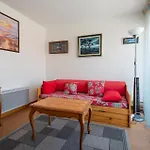 Gorgeous Apartment In Royan With Kitchen