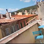 Appartement Charmant Avec Jacuzzi A La Ciotat 48M²