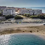 Appartement 40M² Avec Terrasse Et 2 Chambres A 4, Face A La Plage Du Lazaret - Fr-1-472A-157