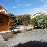 Villa Proche Centre Et Plage - V04245