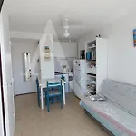 Coquet T2 Avec Balcon En Plein Coeur Du Quartier De La Corniche Proche Commerces Et Plages