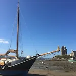 Charmante Maison Familiale Pres Des Plages Et Du Gr 34 Pour 8 A 10 Personnes Location Uniquement A Partir De 4 Nuitees