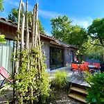 Welcoming Chalet With Nice Garden And Terrace