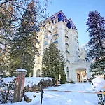Central Majestic Apartment Near Skiing - Happy Rentals