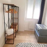 Central And Comfortable Studio, Near Train Station