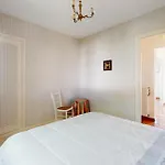 Lovely Home In Royan With Kitchen