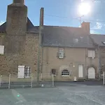 L'Attic, Appartement Au Coeur De Cancale
