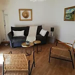 Appart De Charme -Vue Jardin Dior Parking Prive Partager Enregistrer