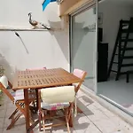 Studio Avec Terrasse Et Climatisation, Proche Plage - Fr-1-715-101