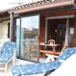 Gruissan : Studio Mezzanine Confort, Parking Prive, Proche Commerces Et Plages - Fr-1-229-891