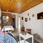 La Clusaz : Appartement 6 Pers, Animaux Admis, Parking, Balcon - Fr-1-818-53