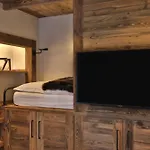 Spacious T3 With Balcony In The Center Of Town
