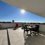 Magnifique T3 Neuf Avec Grande Terrasse Et Piscine