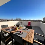 Magnifique T3 Neuf Avec Grande Terrasse Et Piscine