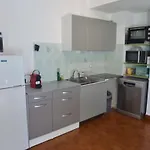 Appartement Renove 4 Pers. Proche Plage, Calme, Parking, Animaux Acceptes - Fr-1-387-131