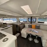 La Rochelle Sur L'Eau