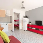 As21388 - P2 Avec Vue Degagee Et Arboree Avec Parking Prive