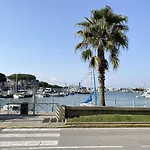 As21673 - Studio En Rez De Chaussee Face Au Canal