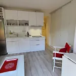 Residence Near The Beach 31 M With Balconypool