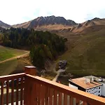 Residence Everest - 2 Pieces Pour 5 Personnes 144